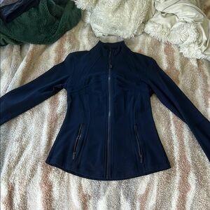 Lulu lemon define jacket size 6!